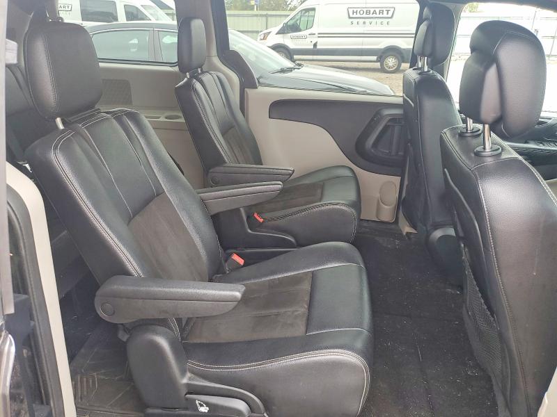 70829576 :رقم المزاد ، 2C4RDGCG5KR545990 vin ، 2019 Dodge Grand Caravan مزاد بيع