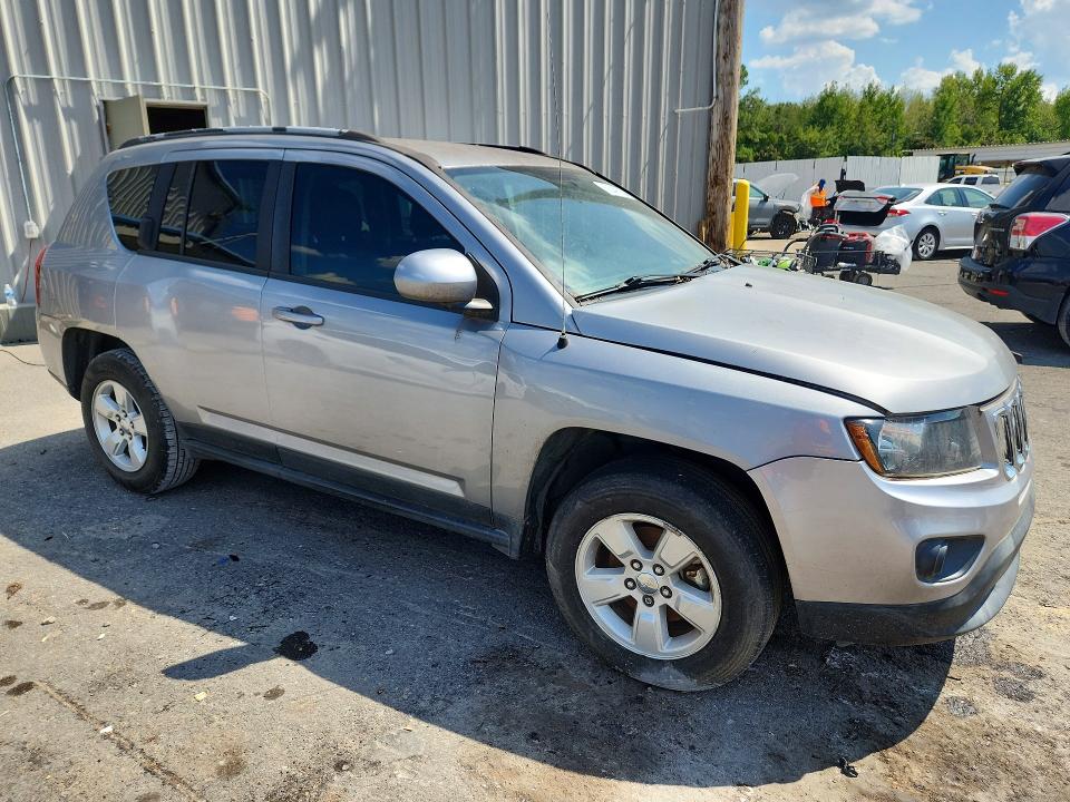 69348726 :رقم المزاد ، 1C4NJCEA1HD151620 vin ، 2017 Jeep Compass مزاد بيع