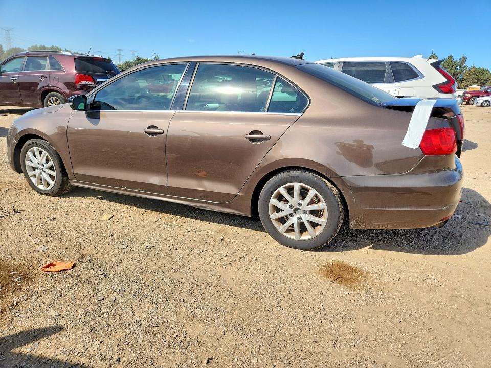 67279466 :رقم المزاد ، 3VWD07AJ6EM401801 vin ، 2014 Volkswagen Jetta مزاد بيع