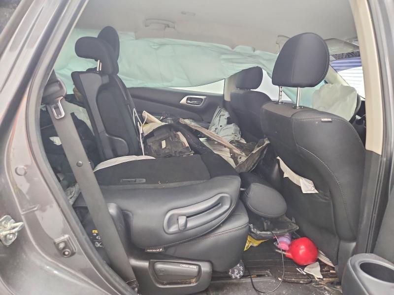 67268606 :رقم المزاد ، 5N1DR2MN4KC584392 vin ، 2019 Nissan Pathfinder مزاد بيع
