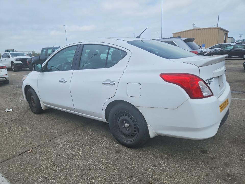 69861016 :رقم المزاد ، 3N1CN7AP9KL879347 vin ، 2019 Nissan Versa مزاد بيع