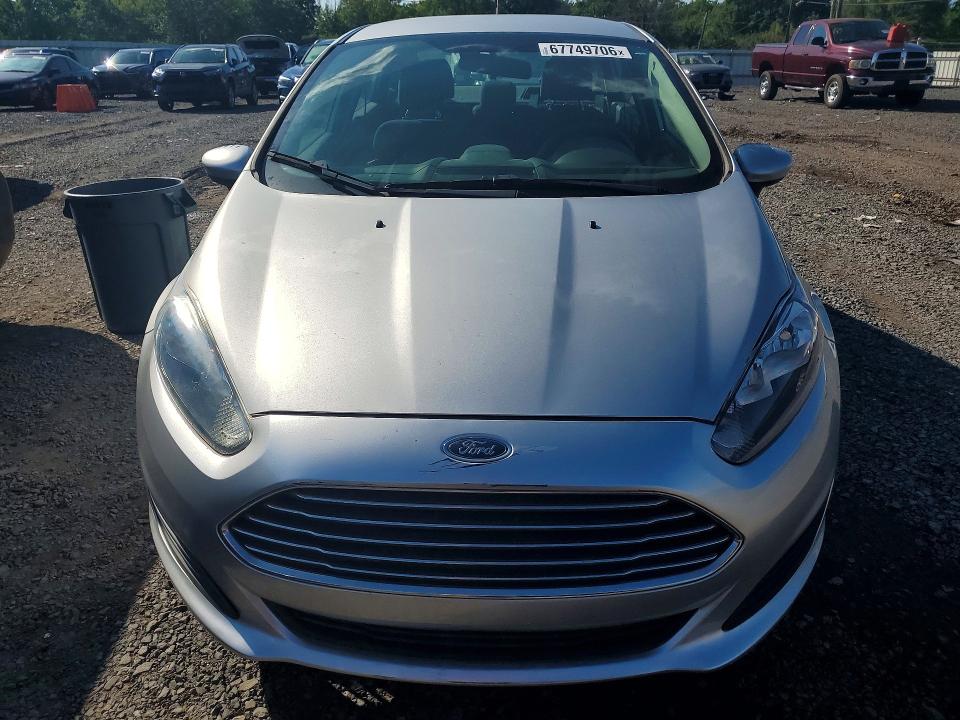 67749706 :رقم المزاد ، 3FADP4AJ3KM128590 vin ، 2019 Ford Fiesta مزاد بيع