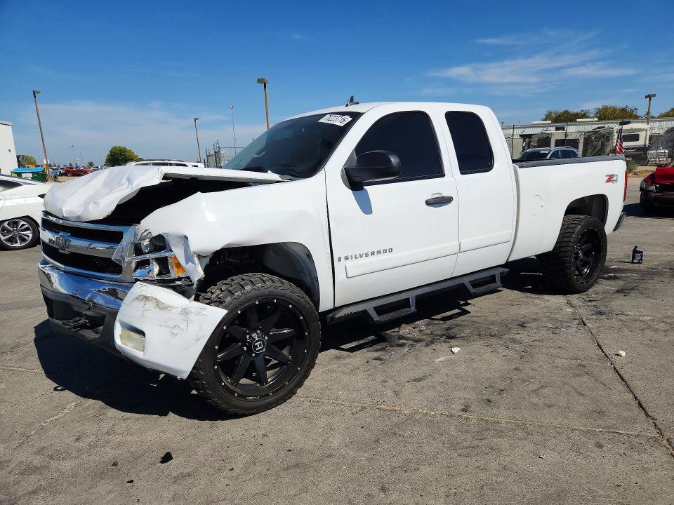 70223716 :رقم المزاد ، 2GCEK190X81325876 vin ، 2008 Chevrolet Silverado مزاد بيع
