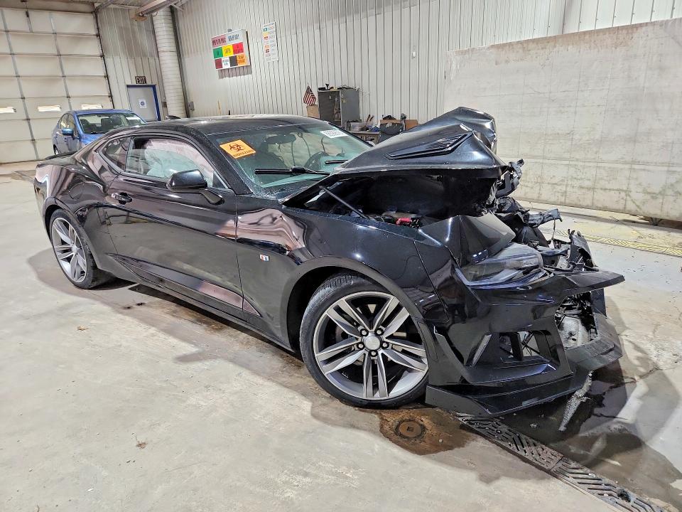 68599676 :رقم المزاد ، 1G1FB1RS1J0162633 vin ، 2018 Chevrolet Camaro مزاد بيع