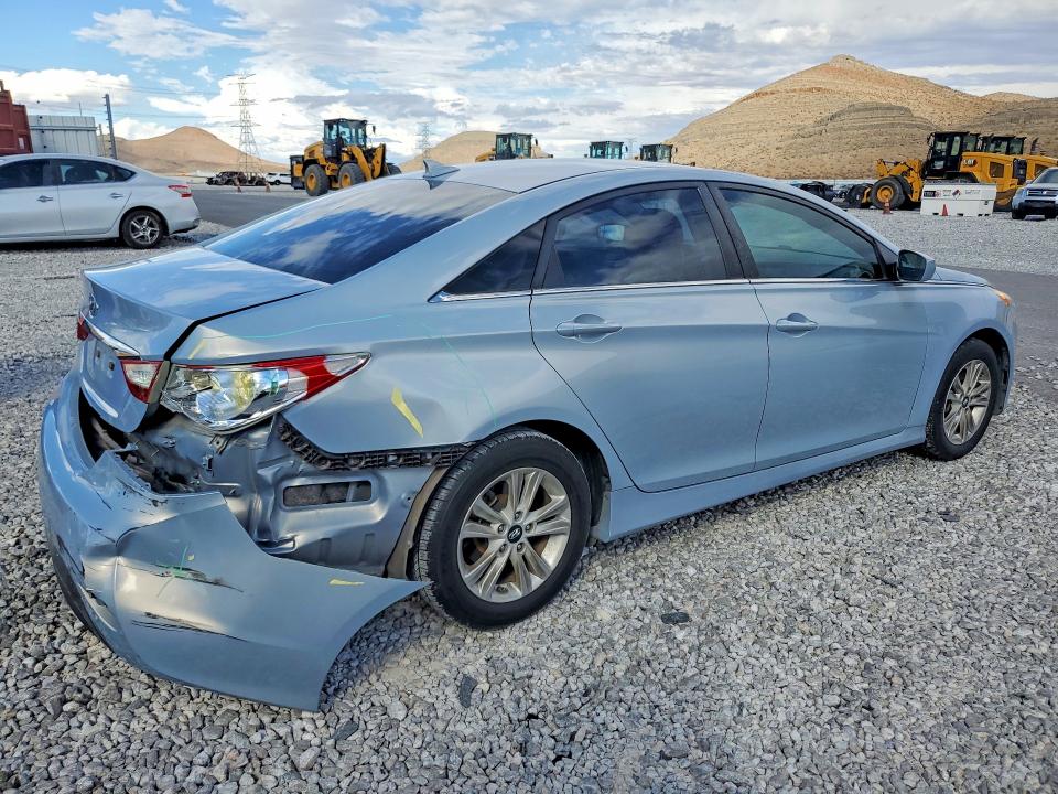 69992606 :رقم المزاد ، 5NPEB4AC6EH907233 vin ، 2014 Hyundai Sonata مزاد بيع