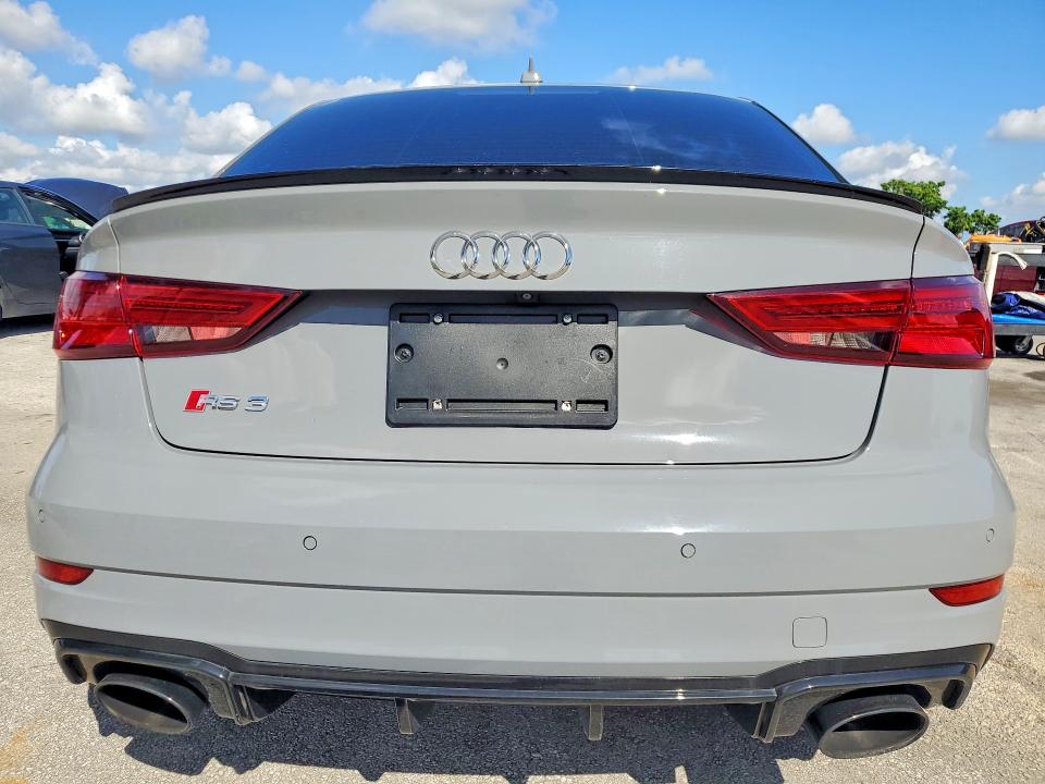 68853416 :رقم المزاد ، WUABWGFF0J1906367 vin ، 2018 Audi Rs3 مزاد بيع
