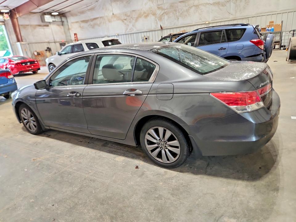 2011 Honda Accord მანქანა იყიდება აუქციონზე, vin: 1HGCP2F82BA072463, აუქციონის ნომერი: 67590966