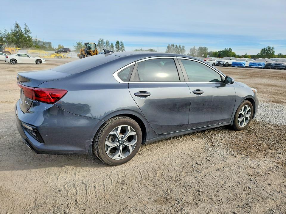2021 Kia Forte მანქანა იყიდება აუქციონზე, vin: 3KPF54AD7ME367088, აუქციონის ნომერი: 69586286