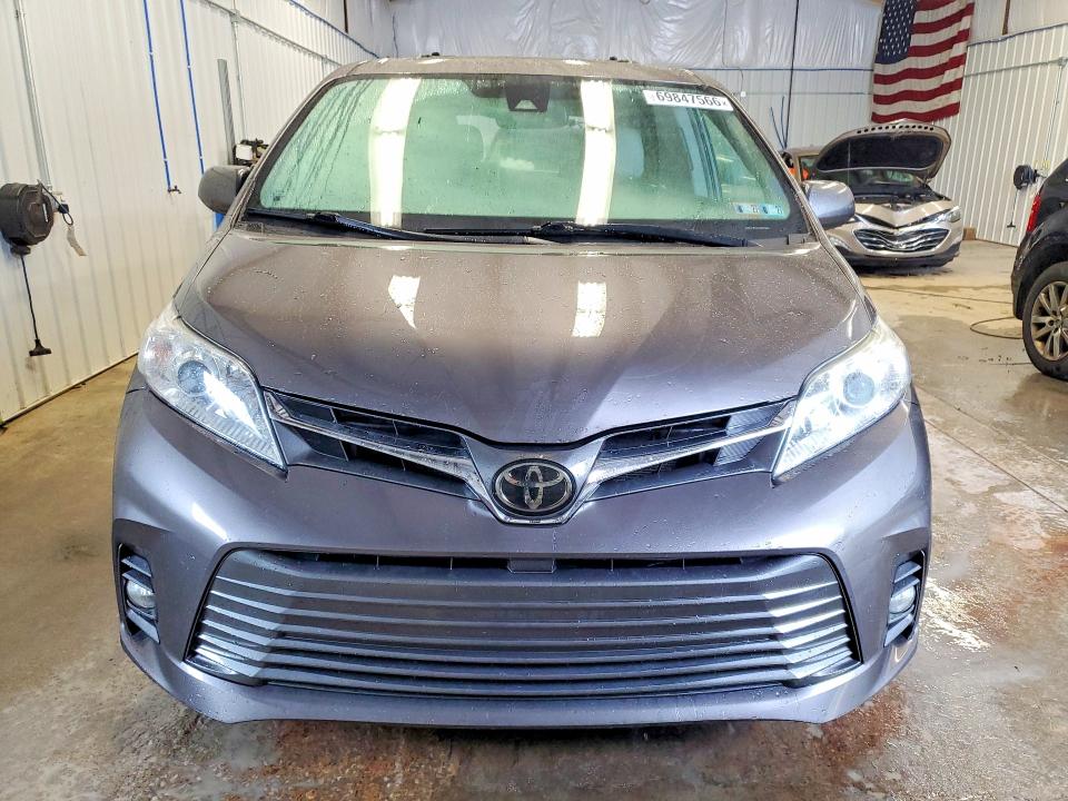 Продаж на аукціоні авто 2019 Toyota Sienna, vin: 5TDDZ3DC6KS227092, номер лоту: 69847566