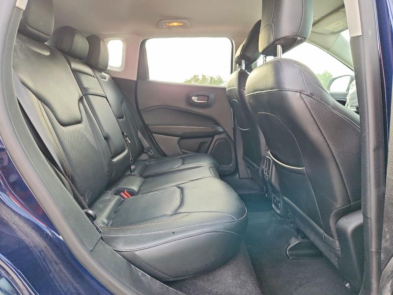 70745796 :رقم المزاد ، 3C4NJDCBXJT231600 vin ، 2018 Jeep Compass مزاد بيع