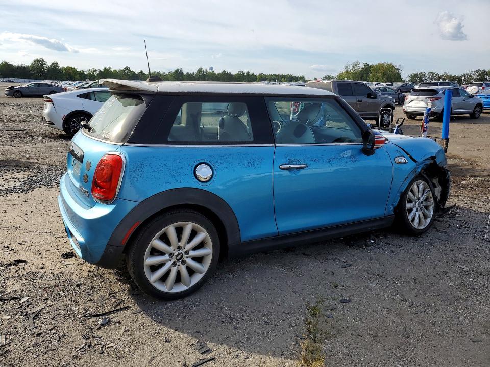 Продаж на аукціоні авто 2015 Mini Cooper, vin: WMWXP7C54F2A38631, номер лоту: 67835106