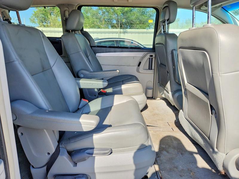 2011 Volkswagen Routan მანქანა იყიდება აუქციონზე, vin: 2V4RW3DG7BR803014, აუქციონის ნომერი: 67938816