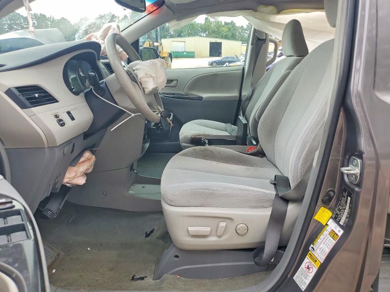 Продажа на аукционе авто 2012 Toyota Sienna, vin: 5TDKK3DC0CS184589, номер лота: 70042746