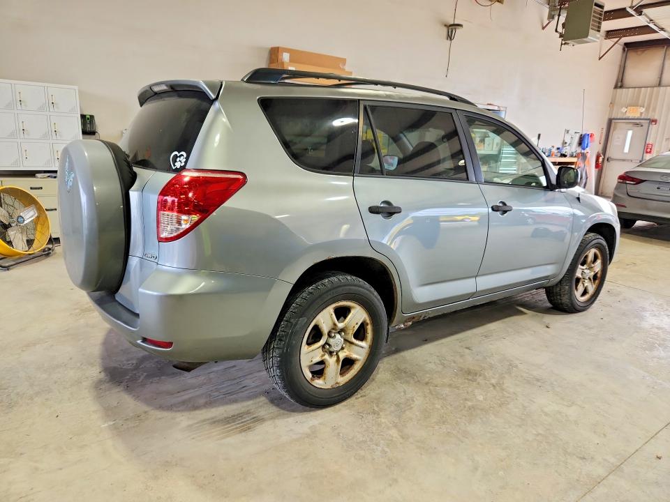 69905826 :رقم المزاد ، JTMBD33V476032642 vin ، 2007 Toyota Rav4 مزاد بيع