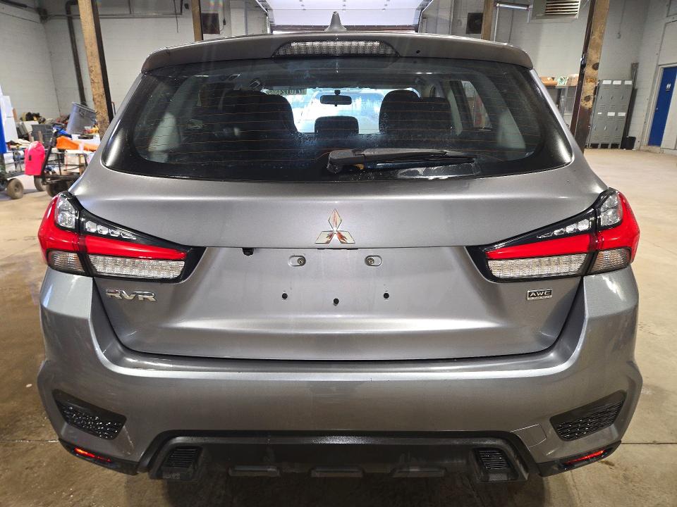 71012486 :رقم المزاد ، JA4AJUAU6MU600718 vin ، 2021 Mitsubishi Rvr مزاد بيع
