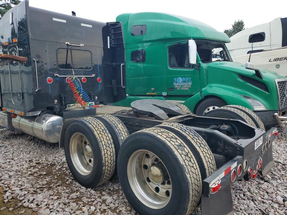 Продажа на аукционе авто 2011 Peterbilt 389, vin: 1XPXD49X4BD127998, номер лота: 68088176
