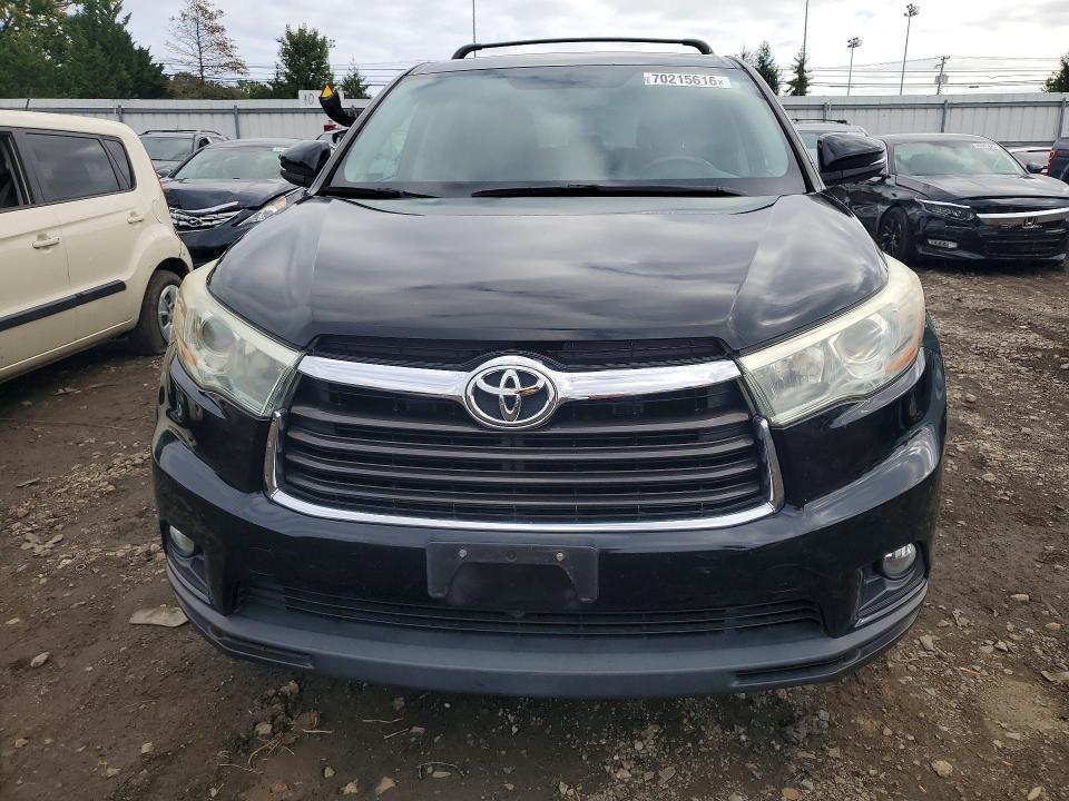 Продажа на аукционе авто 2016 Toyota Highlander, vin: 5TDBKRFH9GS342011, номер лота: 70215616