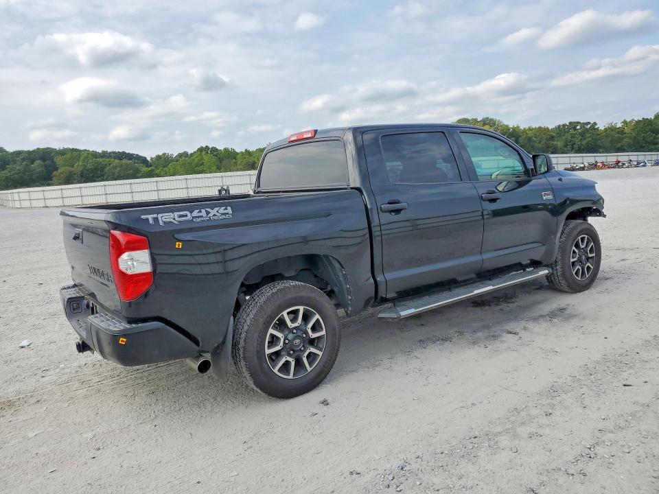 68480696 :رقم المزاد ، 5TFAY5F1XKX856555 vin ، 2019 Toyota Tundra مزاد بيع