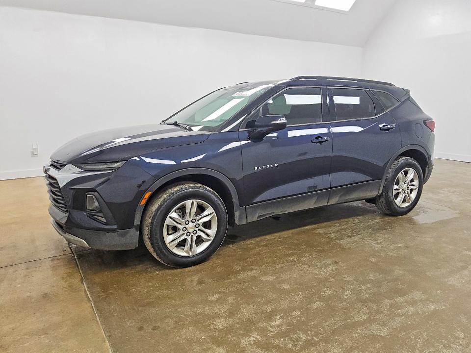 69029636 :رقم المزاد ، 3GNKBBRA0MS545986 vin ، 2021 Chevrolet Blazer مزاد بيع