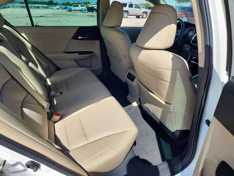 2016 Honda Accord მანქანა იყიდება აუქციონზე, vin: 1HGCR3F83GA002574, აუქციონის ნომერი: 68594906