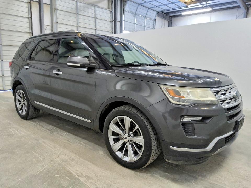 69688666 :رقم المزاد ، 1FM5K7F81KGA32922 vin ، 2019 Ford Explorer مزاد بيع