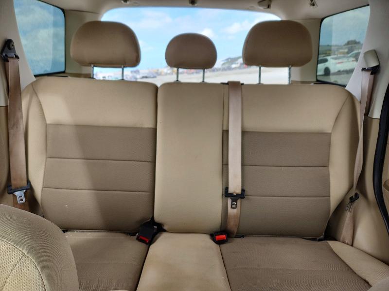 68707736 :رقم المزاد ، 1FMCU93128KD06252 vin ، 2008 Ford Escape مزاد بيع