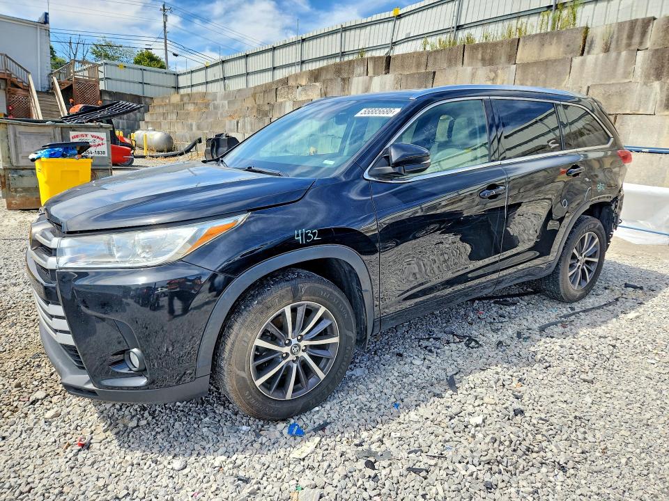 55885686 :رقم المزاد ، 5TDJZRFH4HS417187 vin ، 2017 Toyota Highlander مزاد بيع