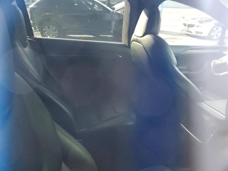 Продажа на аукционе авто 2022 Tesla Model X, vin: 7SAXCBE53NF335321, номер лота: 71053356