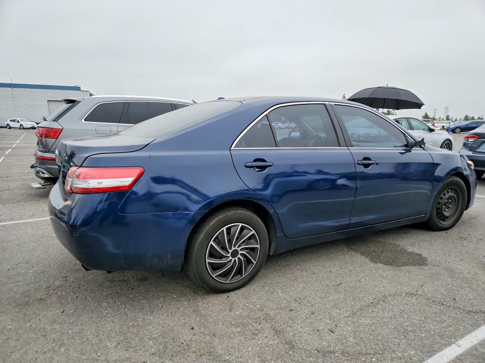 2010 Toyota Camry მანქანა იყიდება აუქციონზე, vin: 4T1BF3EK7AU527591, აუქციონის ნომერი: 68627786