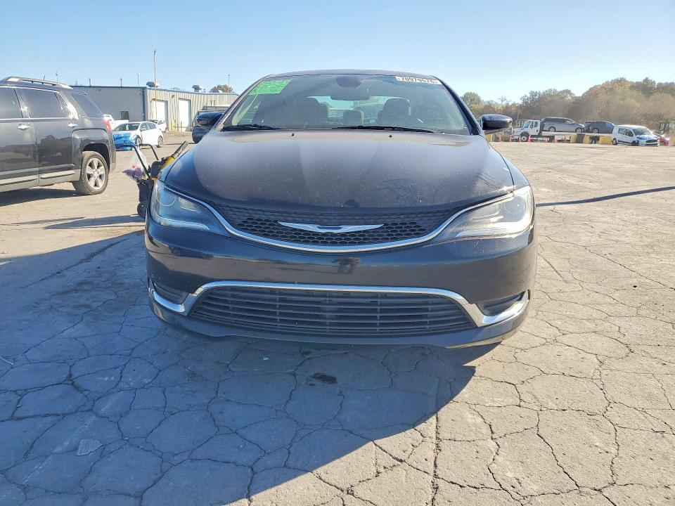 2015 Chrysler 200 მანქანა იყიდება აუქციონზე, vin: 1C3CCCAB1FN677337, აუქციონის ნომერი: 70979576