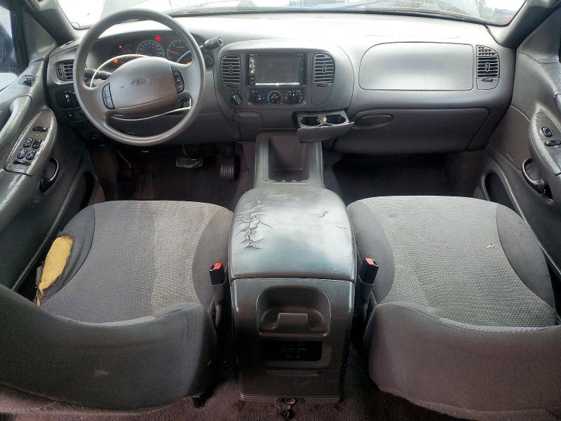 2001 Ford Expedition მანქანა იყიდება აუქციონზე, vin: 1FMPU16LX1LB30373, აუქციონის ნომერი: 70846036
