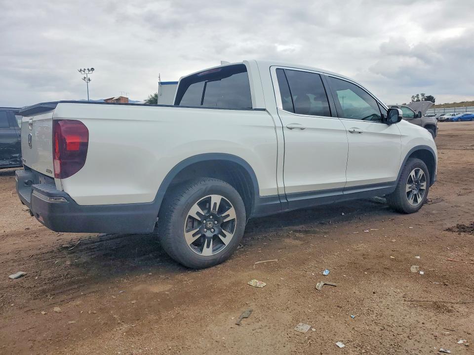 70360626 :رقم المزاد ، 5FPYK3F55LB031310 vin ، 2020 Honda Ridgeline مزاد بيع