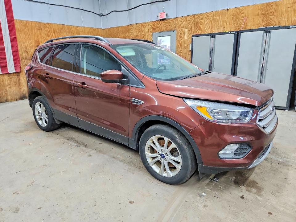 70004986 :رقم المزاد ، 1FMCU9GDXJUA43703 vin ، 2018 Ford Escape مزاد بيع