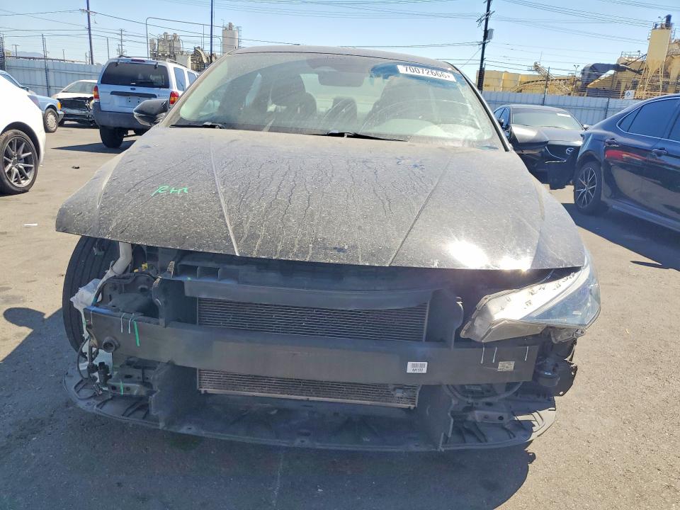 70072666 :رقم المزاد ، KMHLM4AG5NU286945 vin ، 2022 Hyundai Elantra مزاد بيع
