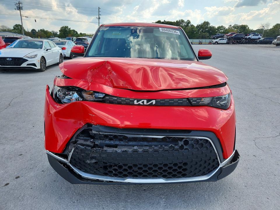 69406236 :رقم المزاد ، KNDJ23AU4P7218025 vin ، 2023 Kia Soul مزاد بيع