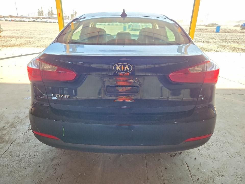 2015 Kia Forte მანქანა იყიდება აუქციონზე, vin: KNAFX4A64F5313433, აუქციონის ნომერი: 68392476