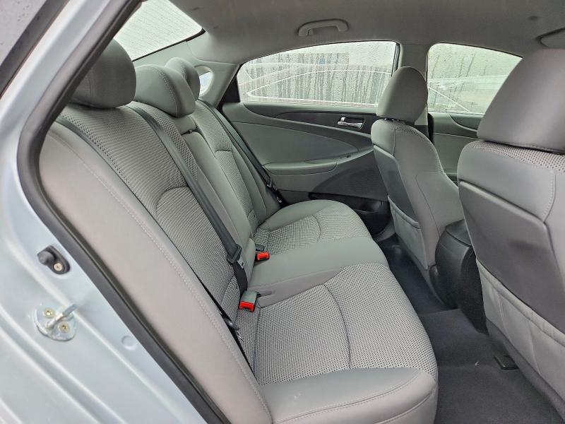 68792656 :رقم المزاد ، 5NPEB4AC9CH335913 vin ، 2012 Hyundai Sonata مزاد بيع