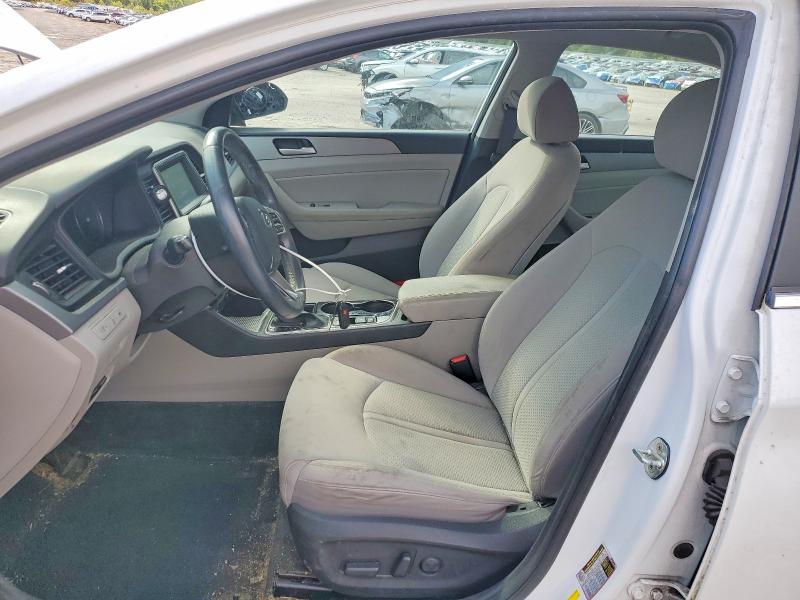 70179766 :رقم المزاد ، 5NPE34AF7JH684542 vin ، 2018 Hyundai Sonata مزاد بيع
