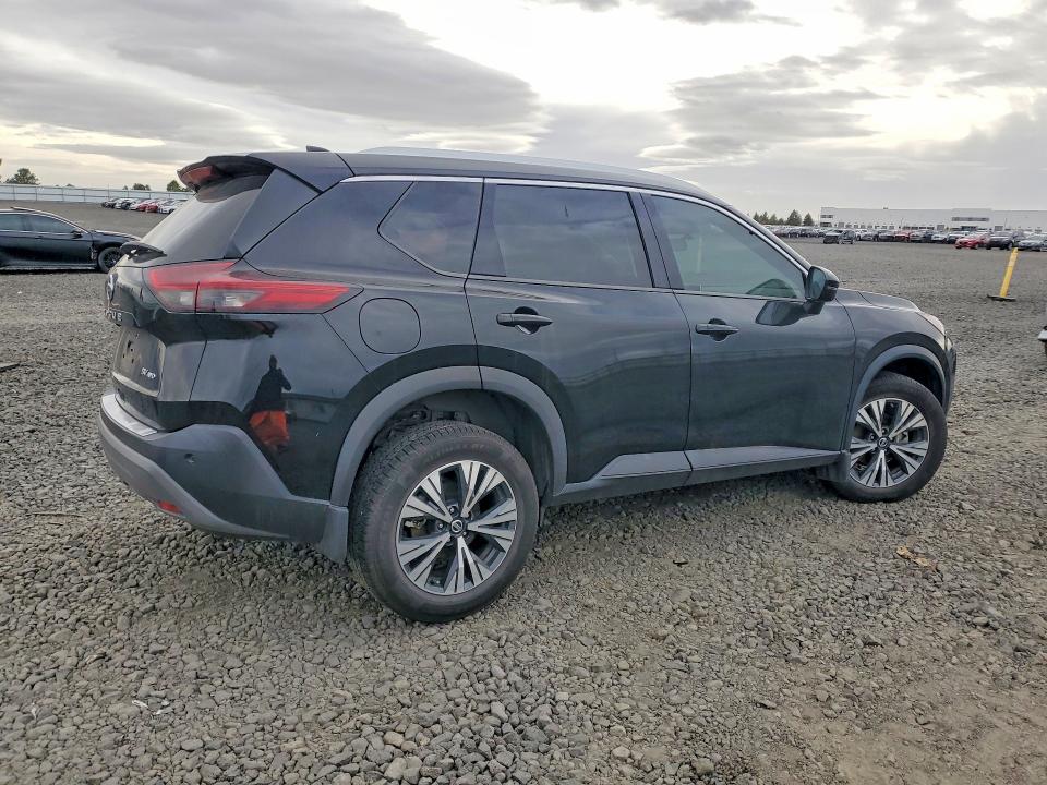 70560646 :رقم المزاد ، 5N1AT3BBXMC680565 vin ، 2021 Nissan Rogue مزاد بيع