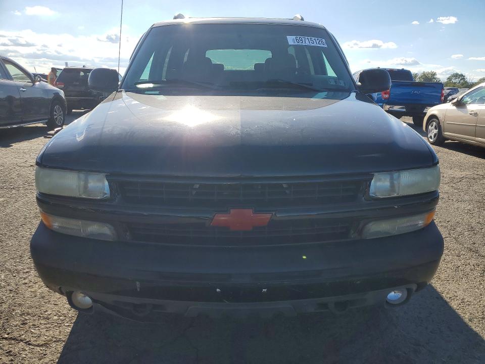 Продажа на аукционе авто 2003 Chevrolet Suburban, vin: 3GNFK16Z93G201662, номер лота: 69715126