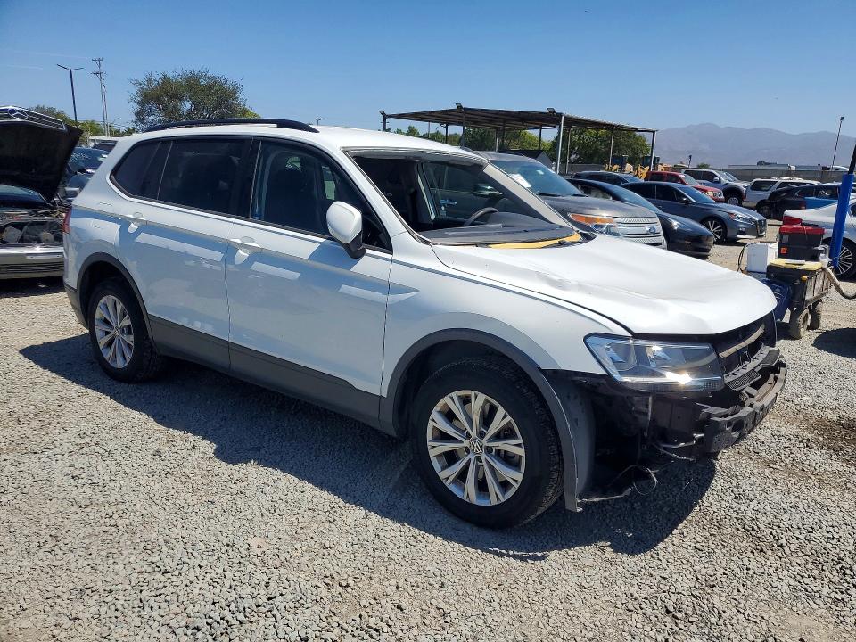 2018 Volkswagen Tiguan მანქანა იყიდება აუქციონზე, vin: 3VV1B7AX9JM071121, აუქციონის ნომერი: 67033466