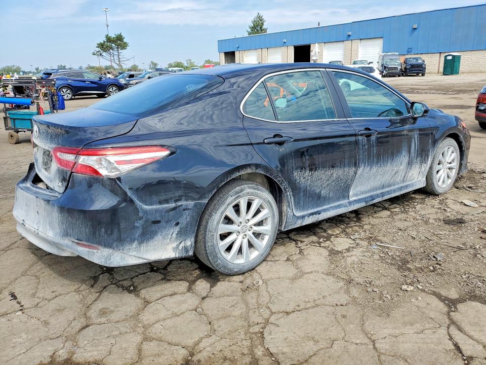 Продаж на аукціоні авто 2018 Toyota Camry, vin: 4T1B11HK7JU065211, номер лоту: 67339956