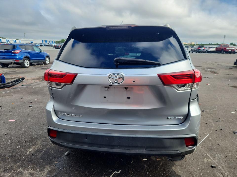 Продаж на аукціоні авто 2017 Toyota Highlander, vin: 5TDJZRFH4HS379069, номер лоту: 70020196