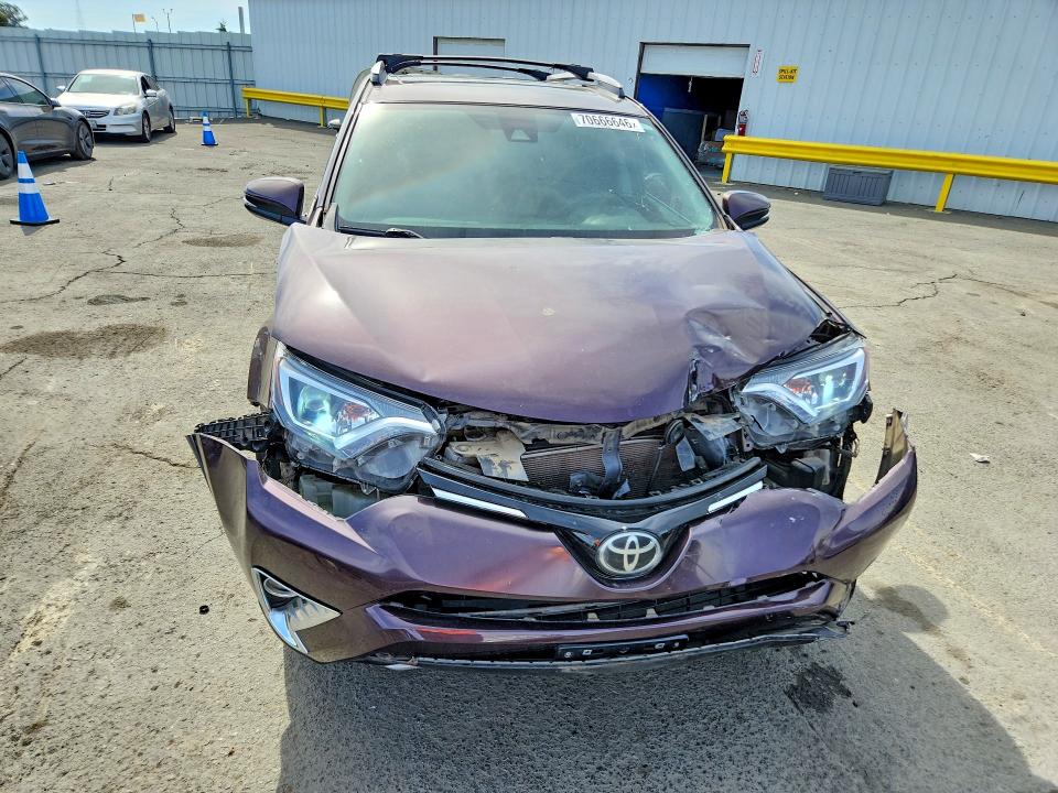 Aukcja sprzedaży 2017 Toyota Rav4, vin: 2T3RFREV9HW582511, numer aukcji: 70666646