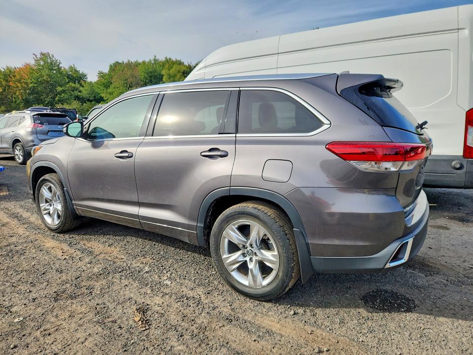 Aukcja sprzedaży 2018 Toyota Highlander, vin: 5TDDZRFH5JS488353, numer aukcji: 70153556