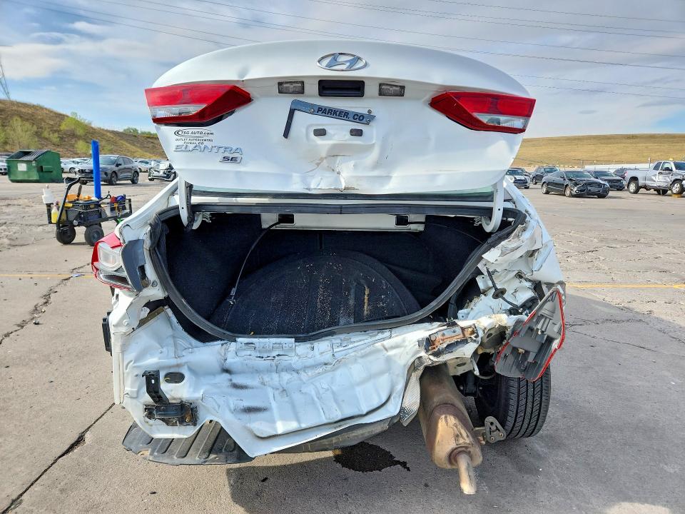 2017 Hyundai Elantra მანქანა იყიდება აუქციონზე, vin: 5NPD74LF6HH197792, აუქციონის ნომერი: 68948136