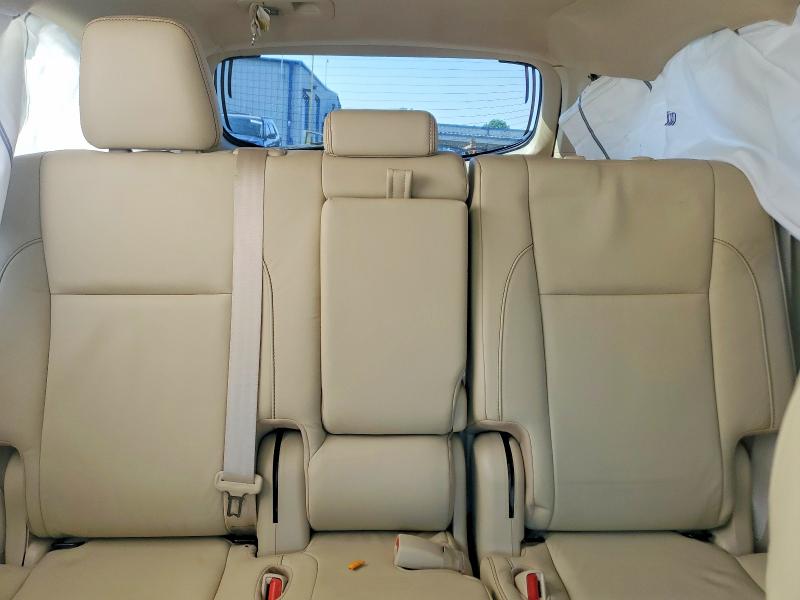 69203286 :رقم المزاد ، 5TDJZRFH4JS845296 vin ، 2018 Toyota Highlander مزاد بيع