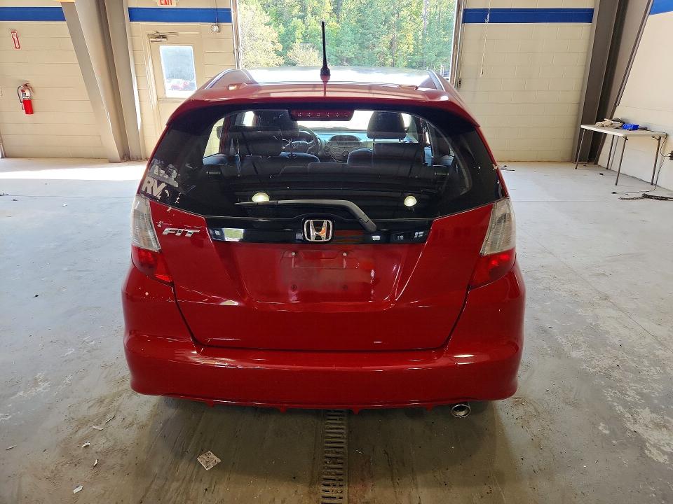 68772916 :رقم المزاد ، JHMGE884X9S021038 vin ، 2009 Honda Fit مزاد بيع
