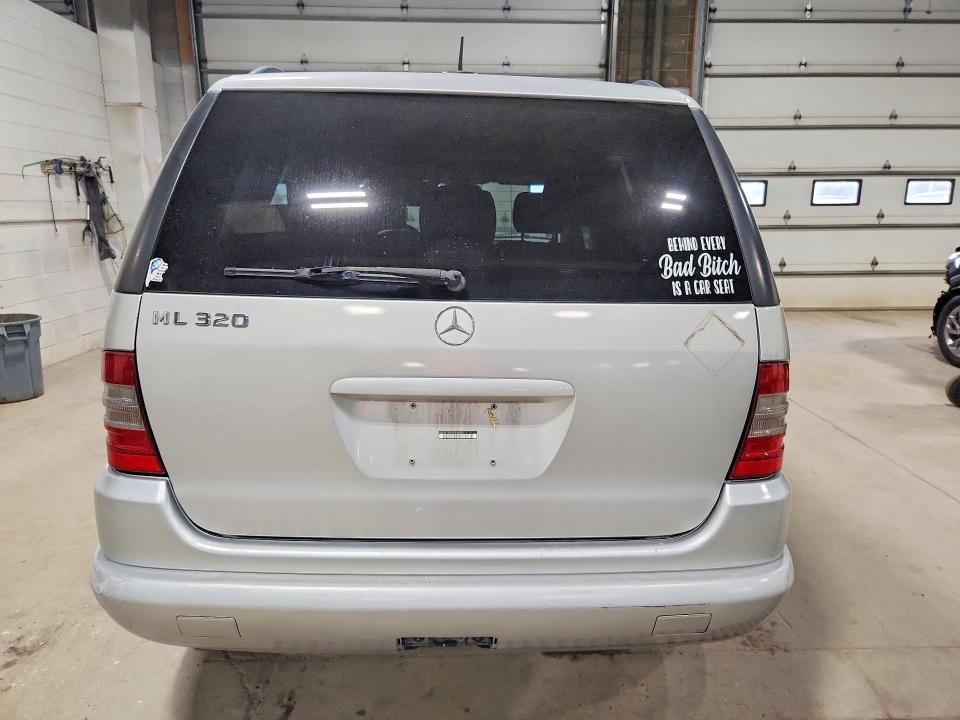 70500446 :رقم المزاد ، 4JGAB54E91A288948 vin ، 2001 Mercedes-benz Ml مزاد بيع