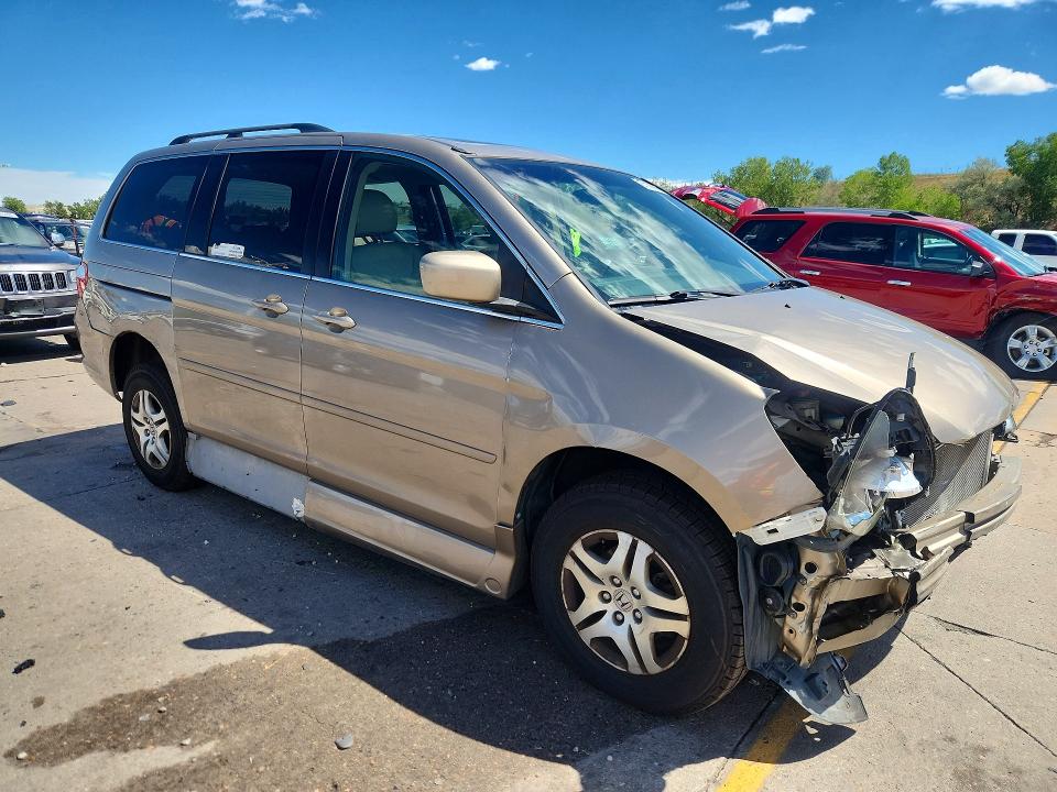 67108676 :رقم المزاد ، 5FNRL38777B105678 vin ، 2007 Honda Odyssey مزاد بيع